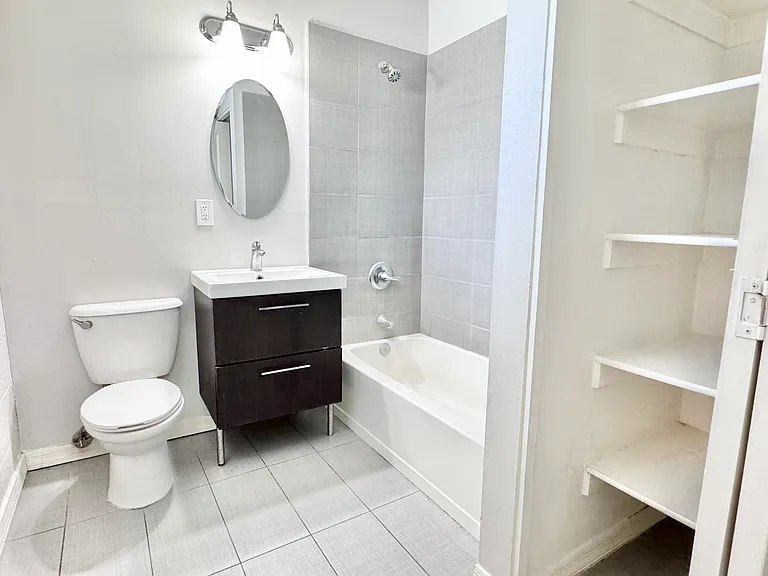 6947 E 6th St #7 — Photo 27