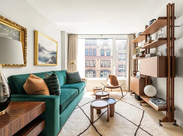450 Washington St #517, New York, NY 10013
