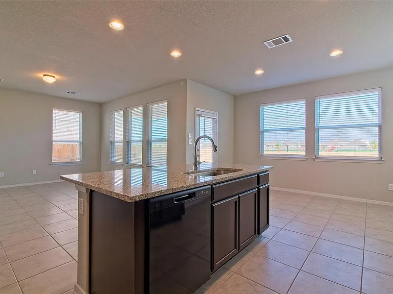 6501 Wolf Pack Dr — Photo 9