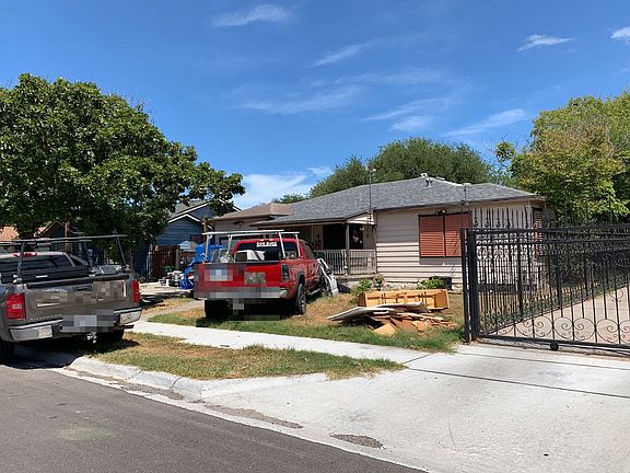 2nd image of 414 Bartlett Dr