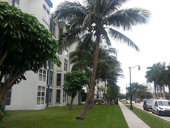 2nd image of 17560 Atlantic Blvd APT 204