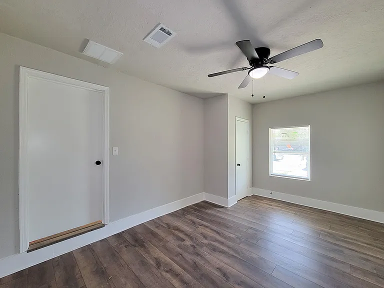 5815 Southseas St — Photo 17