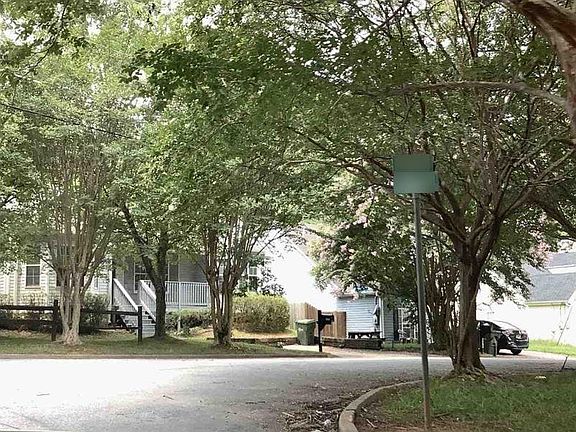 3rd image of 606 Rays Ln SE