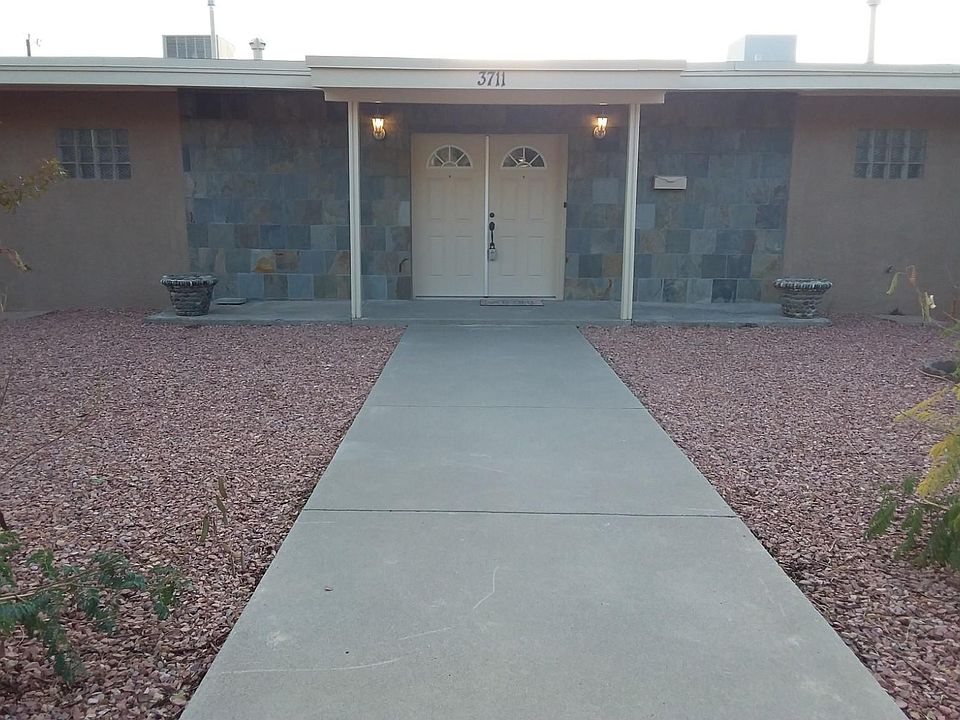1st image of 3711 Laguna Pl