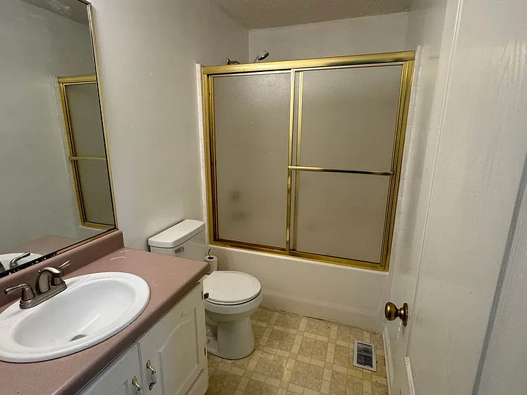 120 Palm Dr — Photo 13