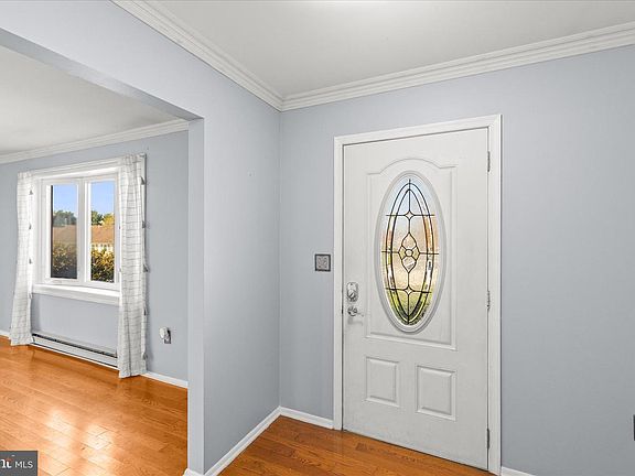 5th image of 3051 Todd Ln