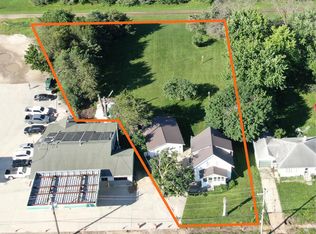 403 W Main St, Le Roy, MN 55951