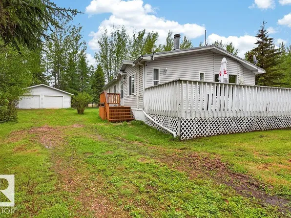 124 Allen Dr, Whispering Hills, AB T9S 1S3