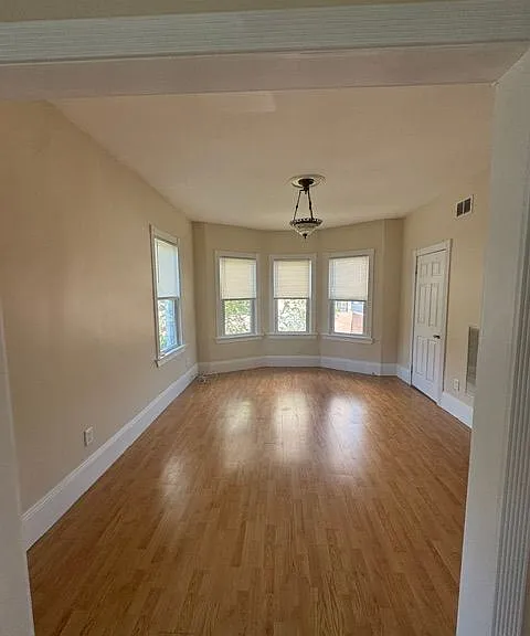 608 Emory St #2 — Photo 2