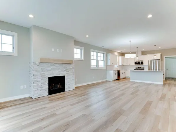 5189 216th St W, Farmington, MN 55024