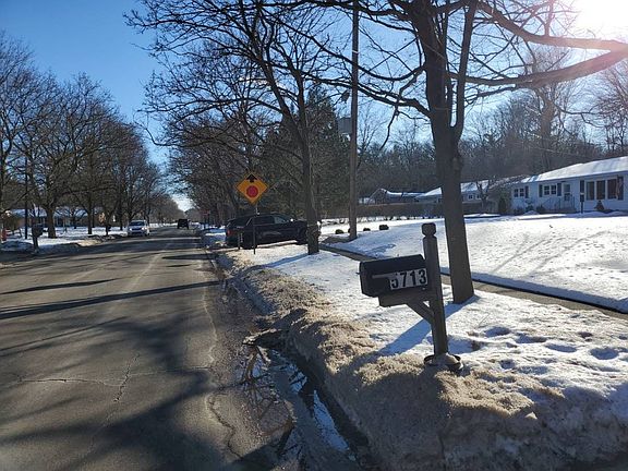 5th image of 5713 Perrine Rd