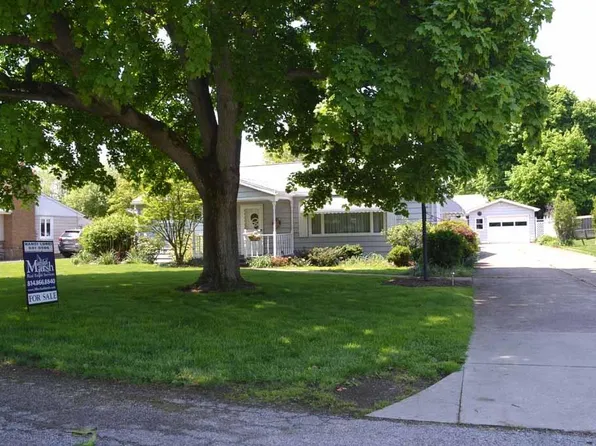 808 Michigan Blvd, Erie, PA 16505