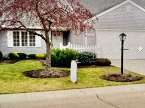 9809 Brookline Oval, Strongsville, OH 44136