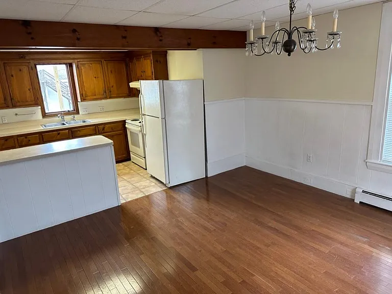124 Front St #1 — Photo 3