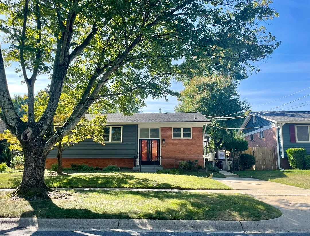 3 bed, 1776 sqft, $3,300 — Photo 1
