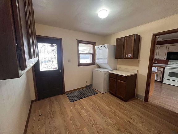 3rd image of 123 Normal College Ave