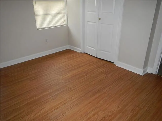 3 bed, 1.5 bath, 1000 sqft, $1,495 — Photo 3