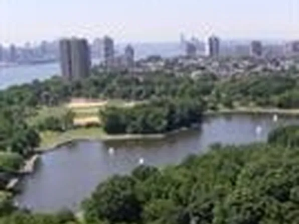 7002 Blvd East image 27 of 31