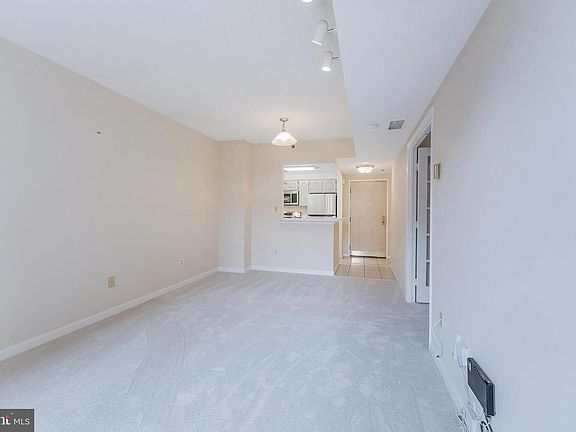 4th image of 4808 Moorland Ln APT 314