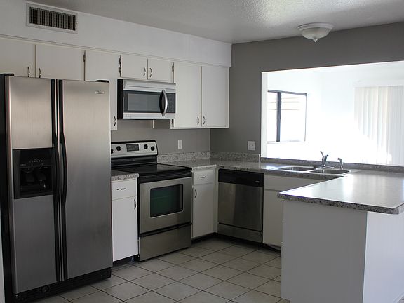 5th image of 4102 E Aster Dr