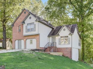 3485 Estate Lake Dr, Fairburn, GA 30213