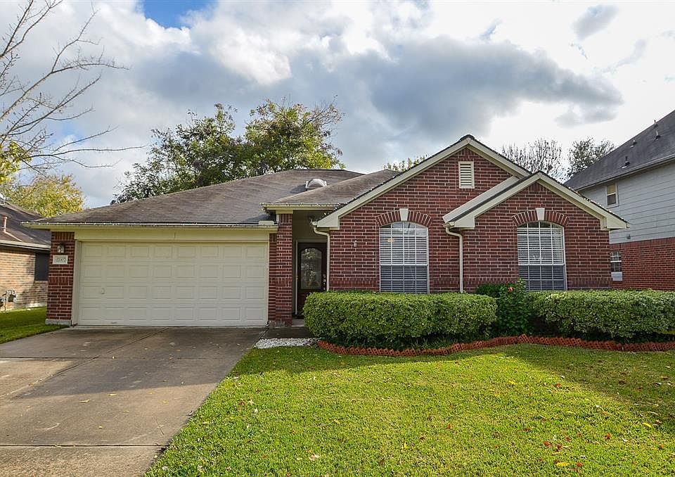 1st image of 17007 Summer Hollow Dr