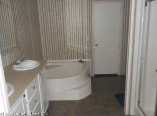 586 Rutherford Blvd, Sebring, FL 33872