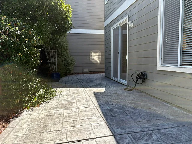 937 Mouton Cir — Photo 15