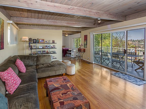 4th image of 4534 Vista Superba St