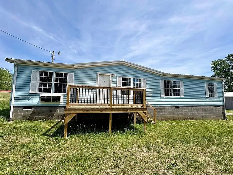 202 One Tree Ln — Photo 2