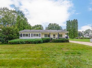 4013 Midway Dr, Waterloo, IA 50701