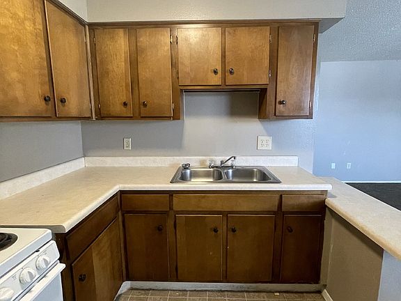 4th image of 7145 Melrose Ln APT 23