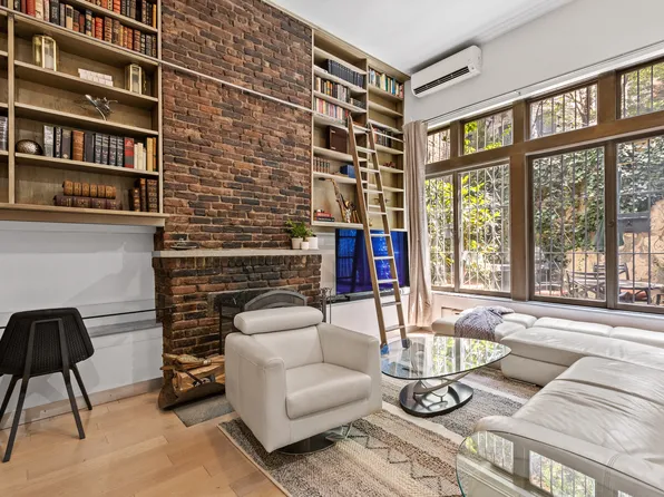 10 Charles St, New York, NY 10014