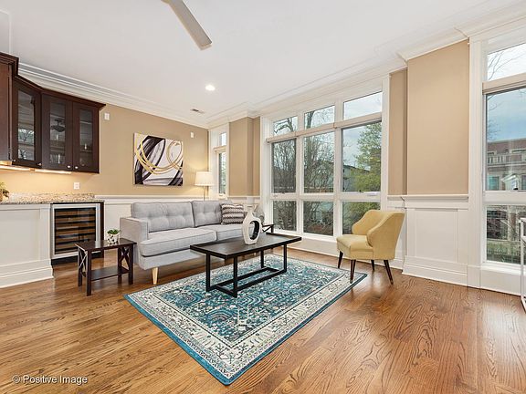 4th image of 2653 N Mildred Ave #201