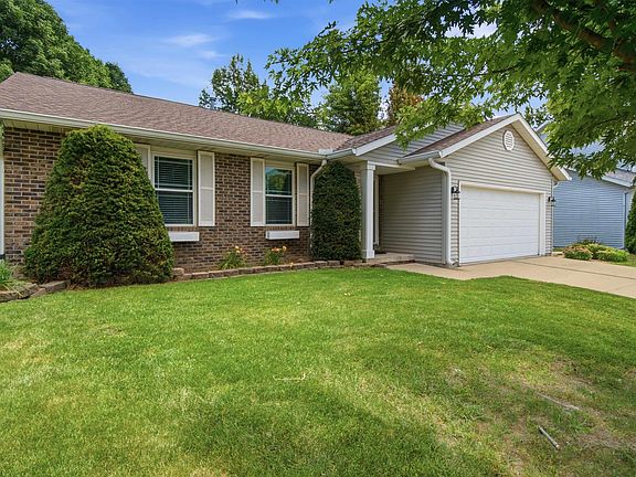 2nd image of 5506 N Leawood Ct