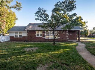 7330 Carr Dr, Belleville, IL