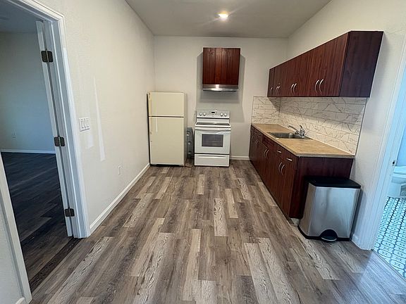 2nd image of 16814 Lund Carlson Rd #1