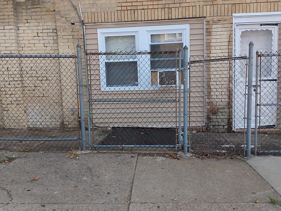 5th image of 5724 Malvern Ave #A