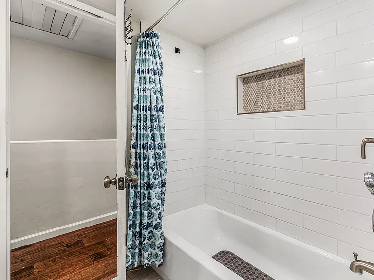 615 Beyer Way #602 — Photo 21