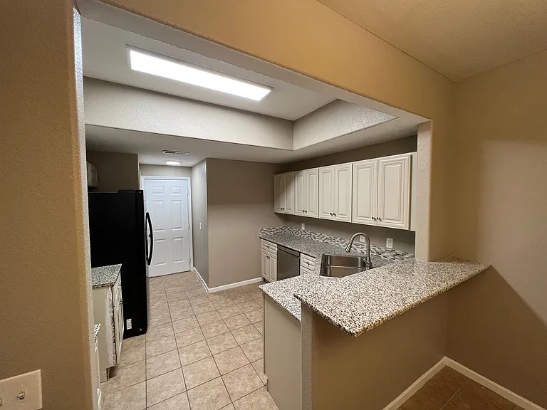 5107 Veronica Dr — Photo 14