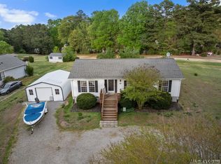 48 Longwood Dr, Bracey, VA 23919