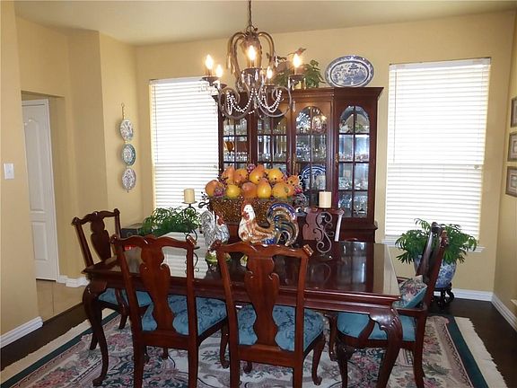 5th image of 3616 Longhorn Dr