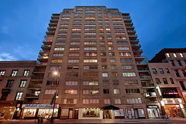 Courtney House at 55 West 14th Street in Flatiron