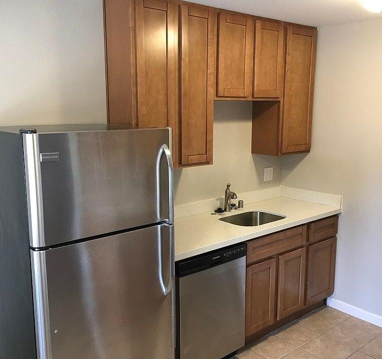 1st image of 4040 Quigley St APT 3