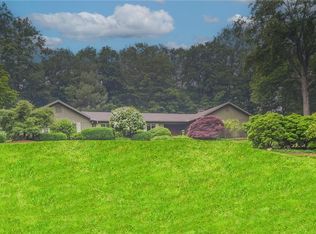 77 Indian Hill Rd, Pound Ridge, NY 10576