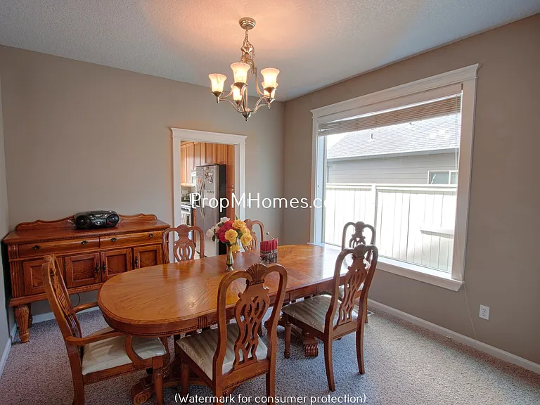 682 June Dr — Photo 4