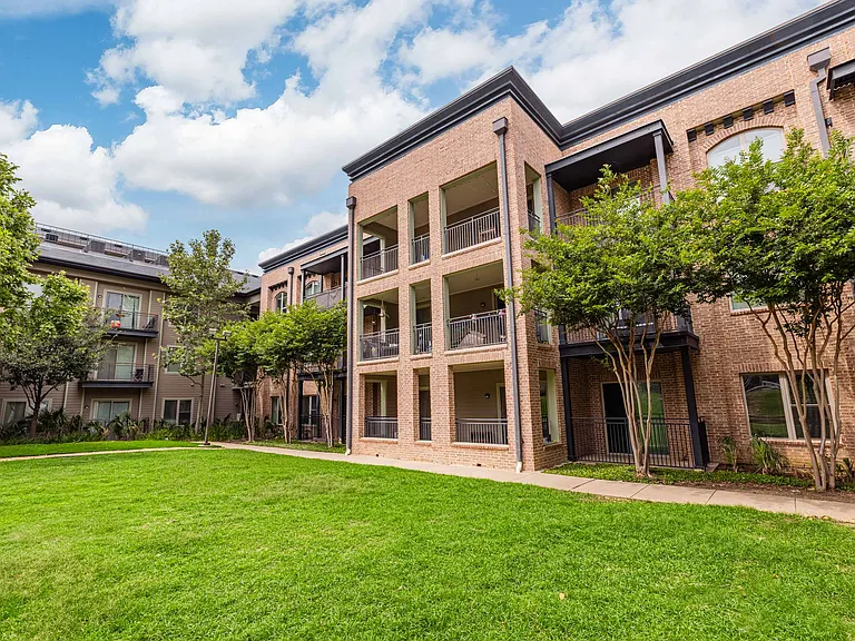 The District At Cypress Waters - Parson's Green — Photo 105