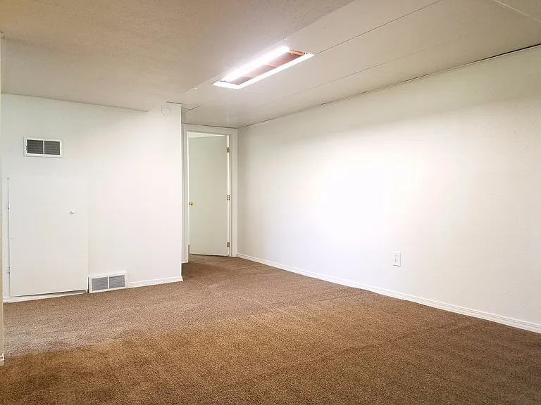 2705 S. Imperial St. — Photo 11