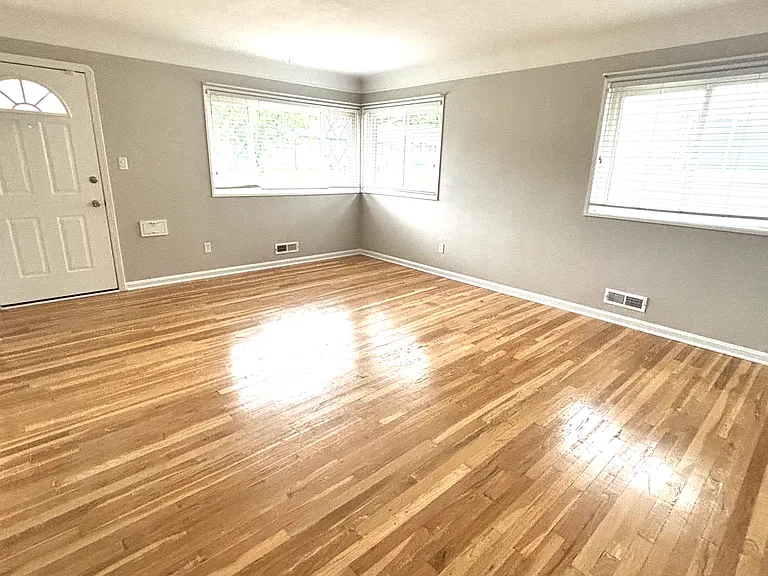 3602 Stanfield Dr — Photo 7