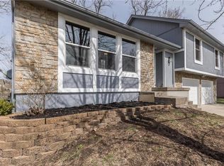 314 Wildflower Ln, Kearney, MO 64060